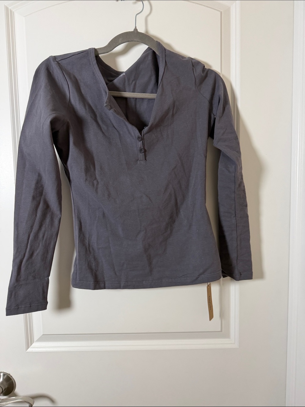 Amazon Essentials Women's Long-Sleeve Henley Top - Charcoal Gray